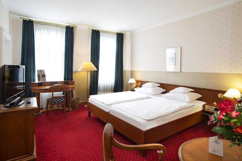 Hotel Saechsischer Hof 마이닝겐 외부 사진